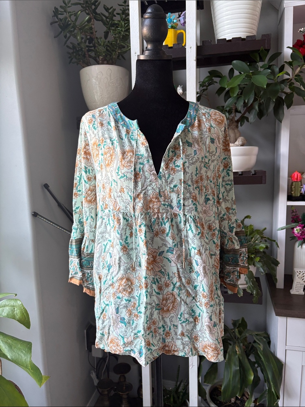 ESQUALO Cream Tunic with Teal and Tan Floral Design - Picture 1 of 6